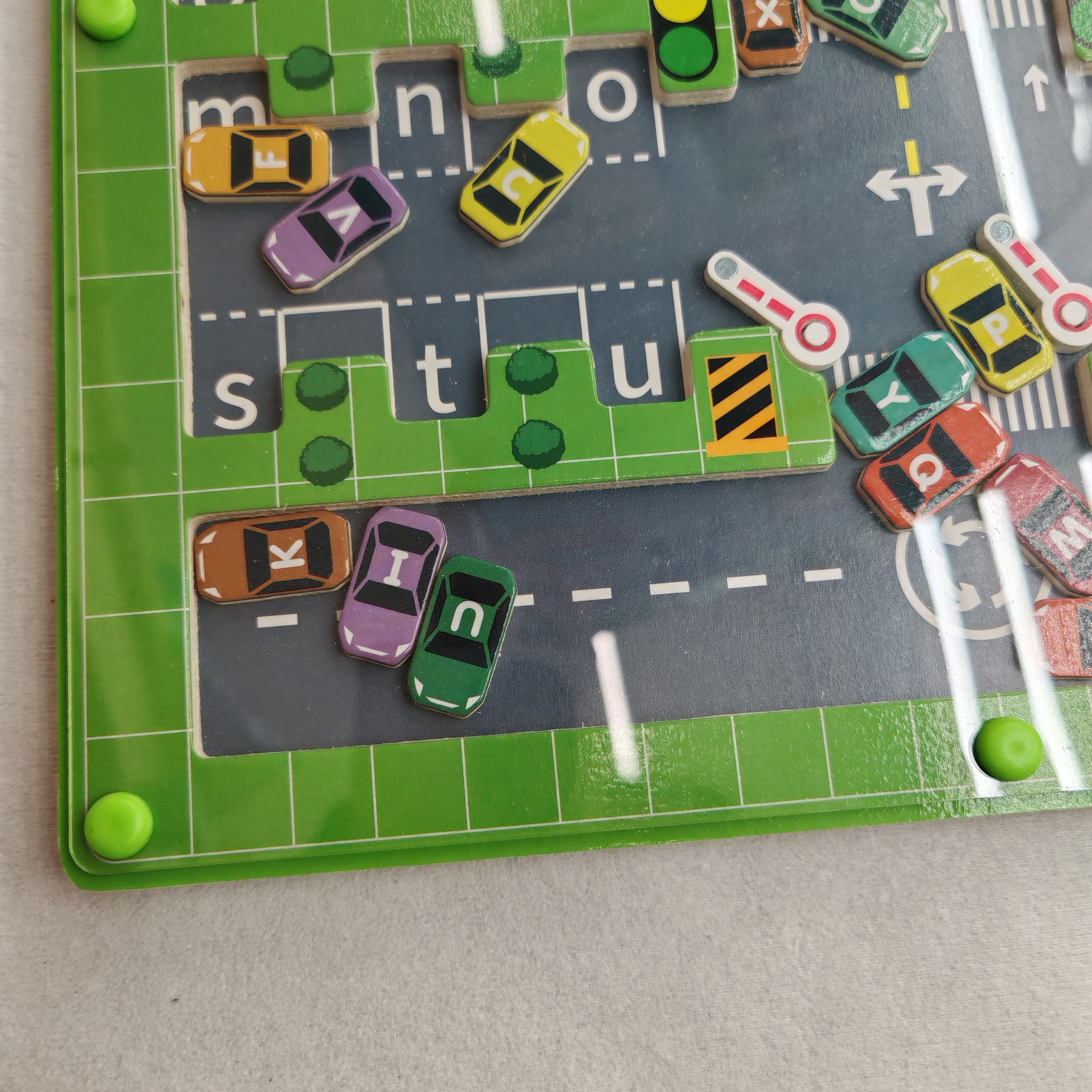 Children's traffic maze game, educational toys for children over 36 months old, cultivating logical thinking and interaction, parent-child toys, early education toys Specification image