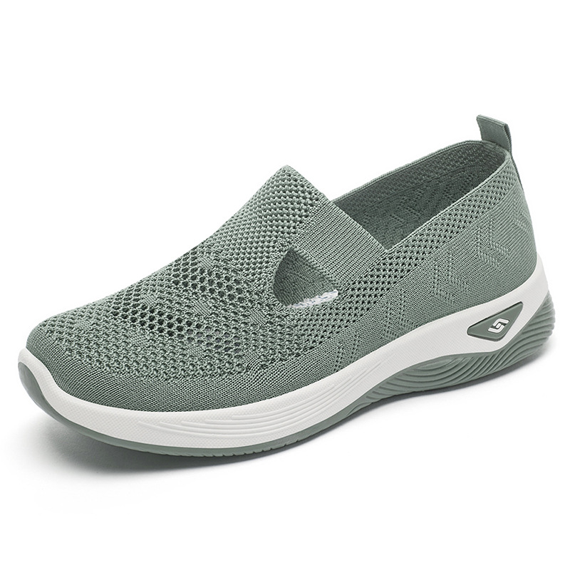 shoes women's shoes new casual shoes women's fashion shoes breathable old beijing cloth shoes cross-border manufacturers send mom shoes undefined