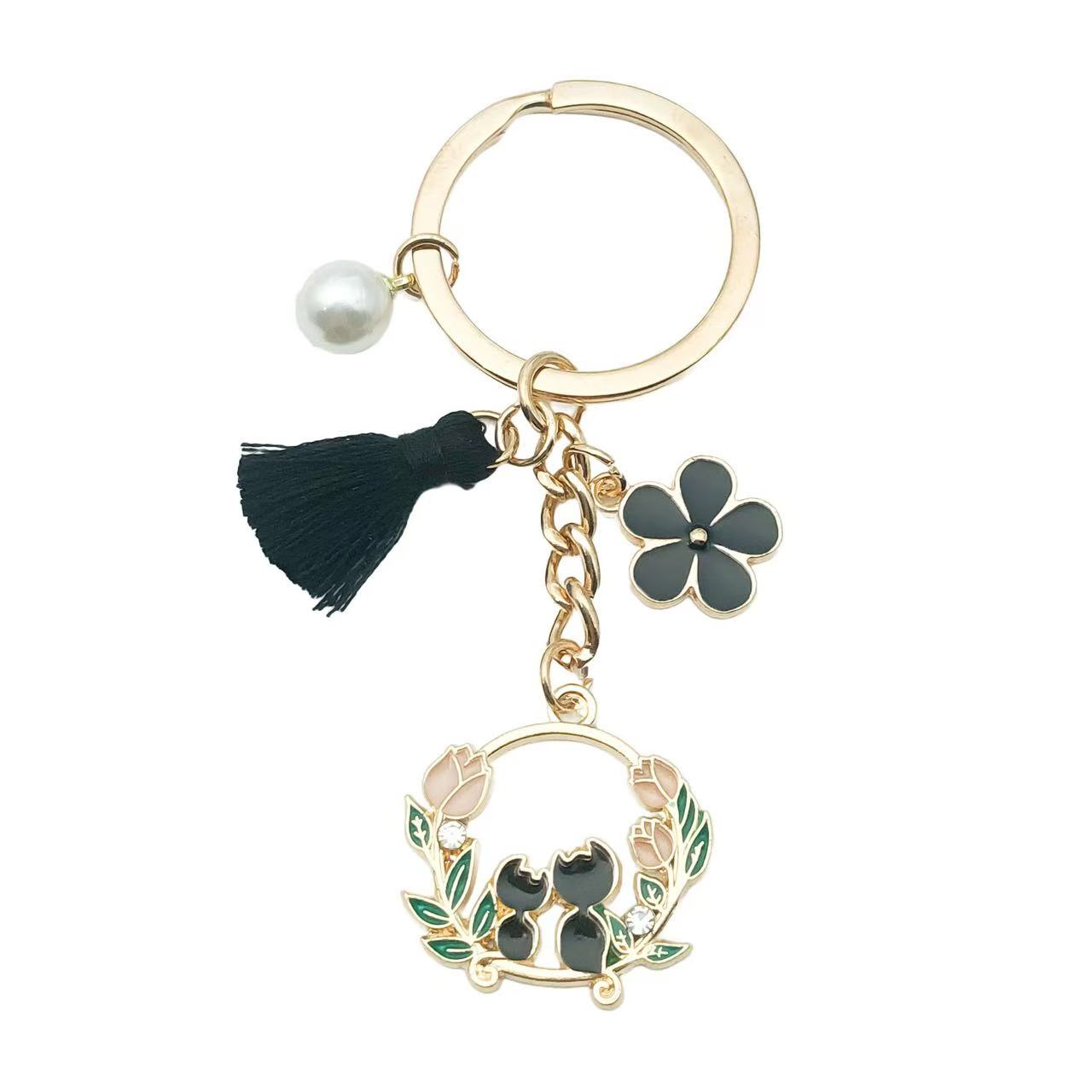 Creative diy accessories for cats and dogs, custom logo diamond keychain pendants, flat keychain jewelry pendants, fashionable, creative and versatile gifts detail image 14