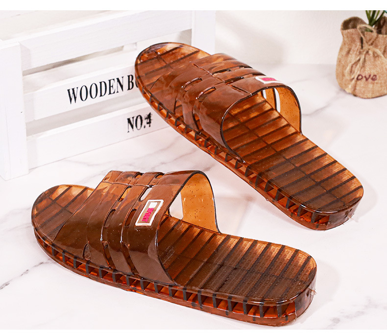 Wholesale of new men's summer thickened and enlarged anti-slip and wear-resistant cooling slippers for both indoor and outdoor use, bathroom bathing, one-piece delivery, 402 full figure