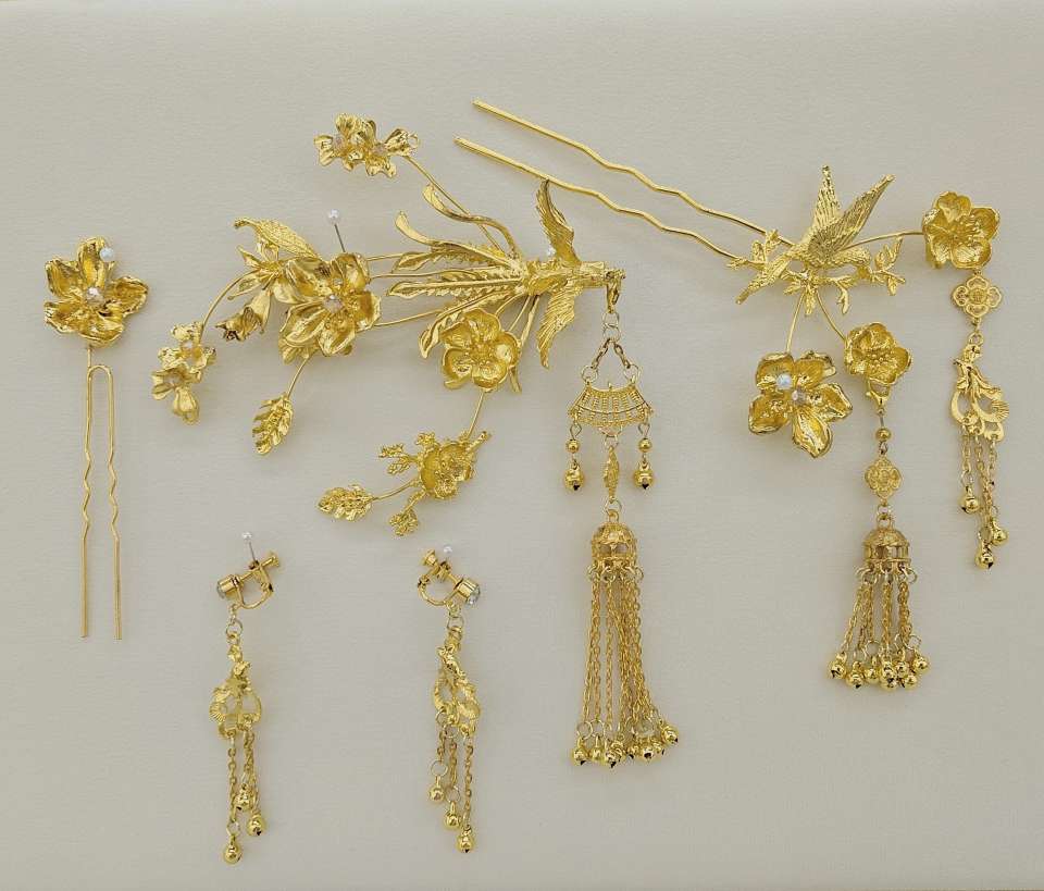 【 Gilded Ancient-style Hair Accessory Set 】 Flower-and-bird tassels, luxurious and suitable for Tang and Ming style Hanfu, stunning for weddings and festivals. Ancient-style hair accessory five-piece set details Picture