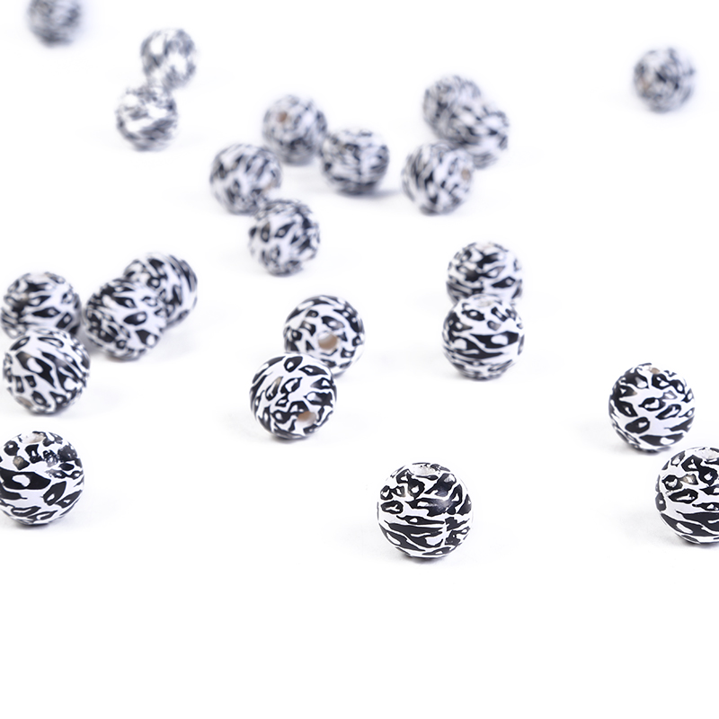 Printed with 16mm round beads on a white background featuring leopard and cow patterns, customizable in any style details Picture