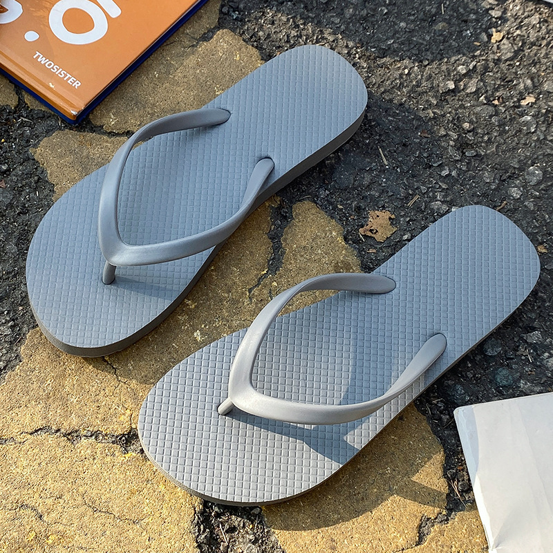 2025 new black flip-flops women's flip-flops women's summer outdoor non-slip flat-heeled beach shoes wholesale undefined