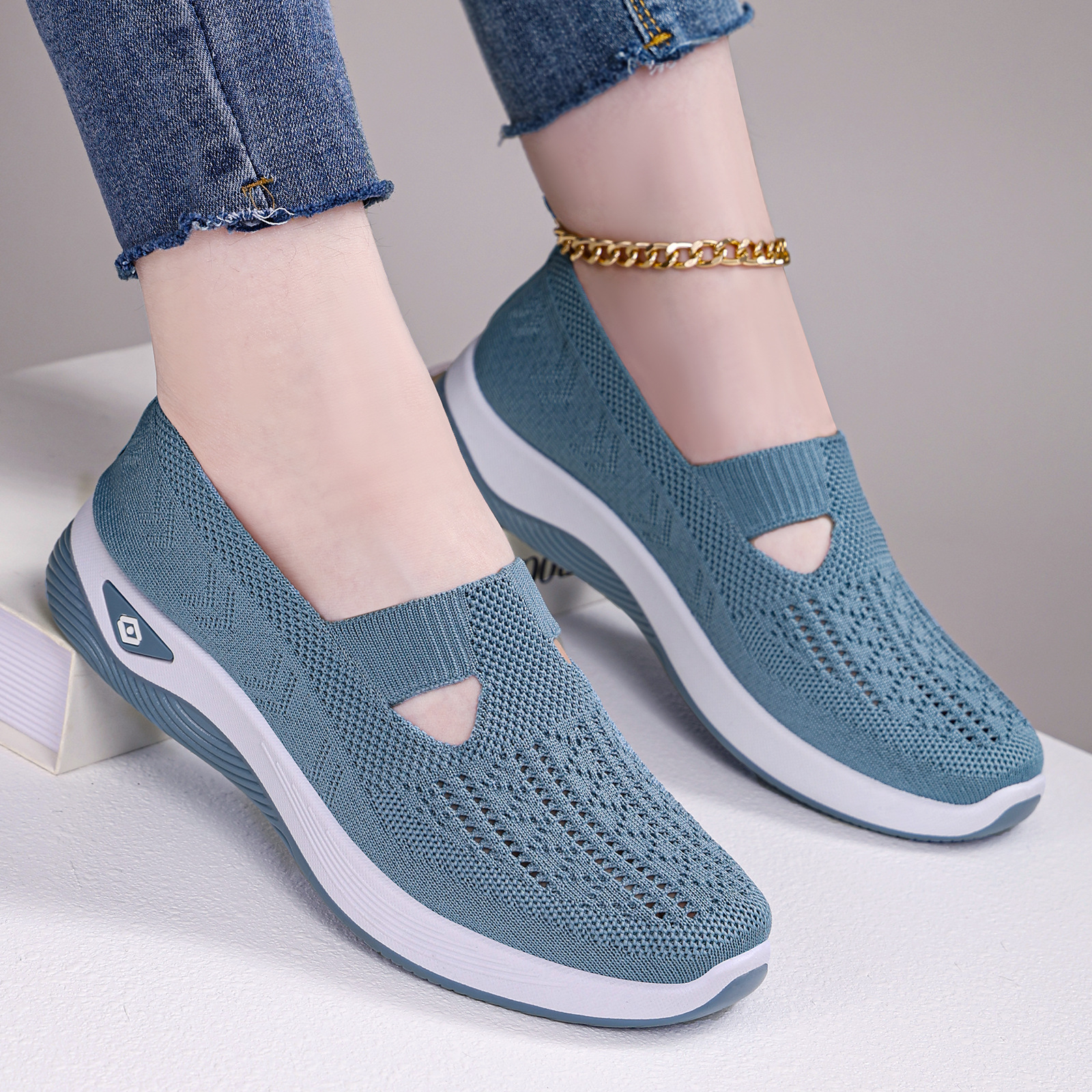 shoes women's shoes new casual shoes women's fashion shoes breathable old beijing cloth shoes cross-border manufacturers send mom shoes undefined