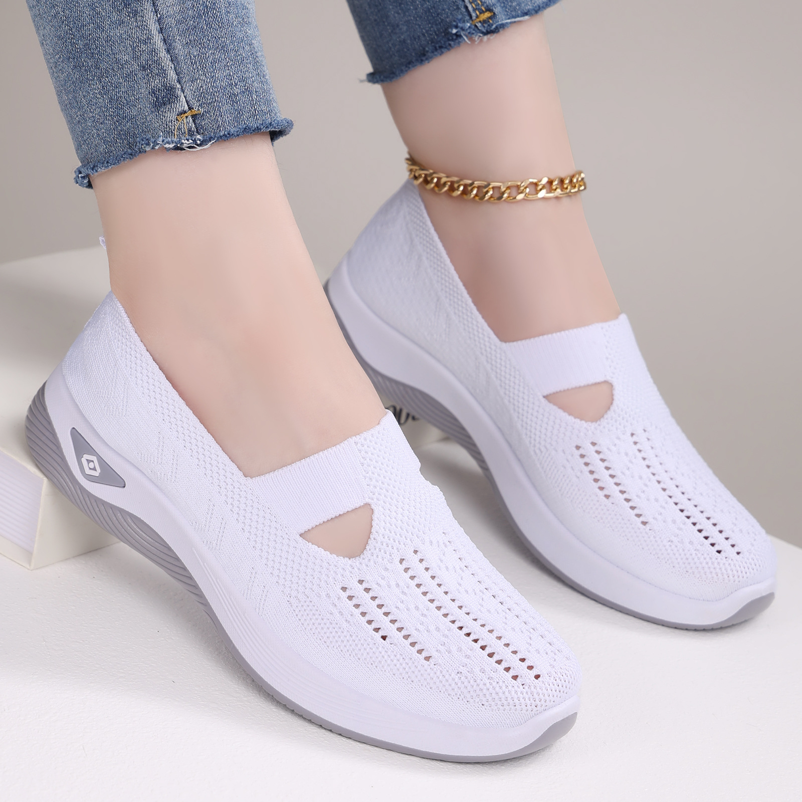 shoes women's shoes new casual shoes women's fashion shoes breathable old beijing cloth shoes cross-border manufacturers send mom shoes undefined