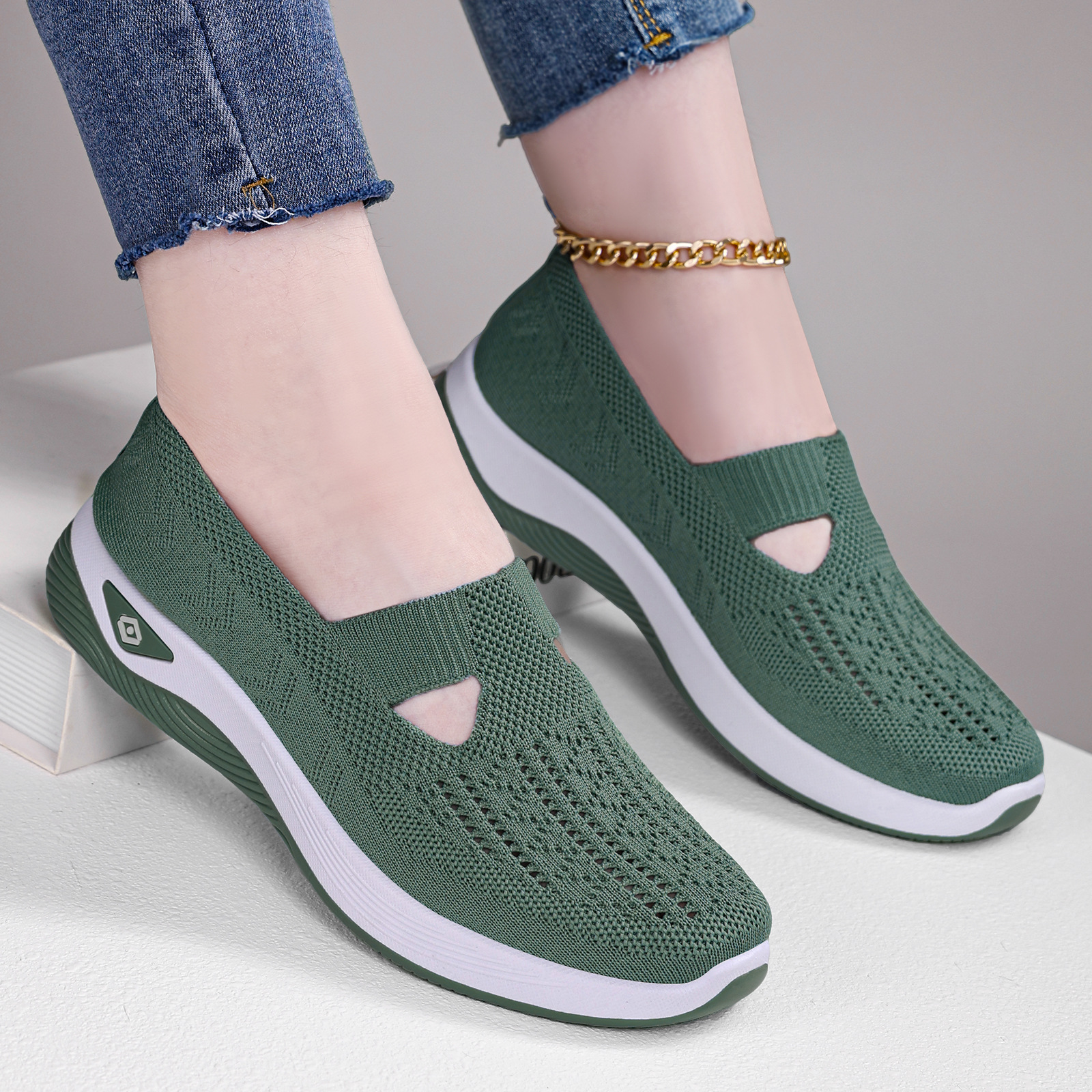 shoes women's shoes new casual shoes women's fashion shoes breathable old beijing cloth shoes cross-border manufacturers send mom shoes undefined
