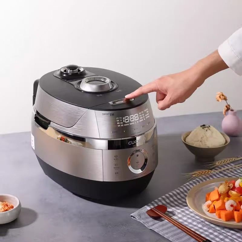 小家电/电热水袋/电饭新炸款/脱糖电饭锅/迷你电饭煲白底实物图