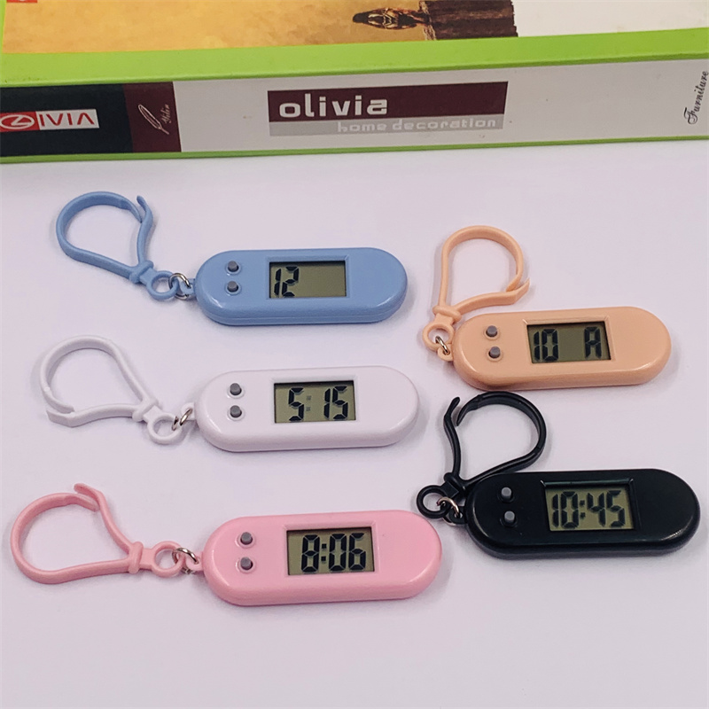 新款三角迷你小时钟简约儿童考试学习数字电子表便携背包挂件详情3