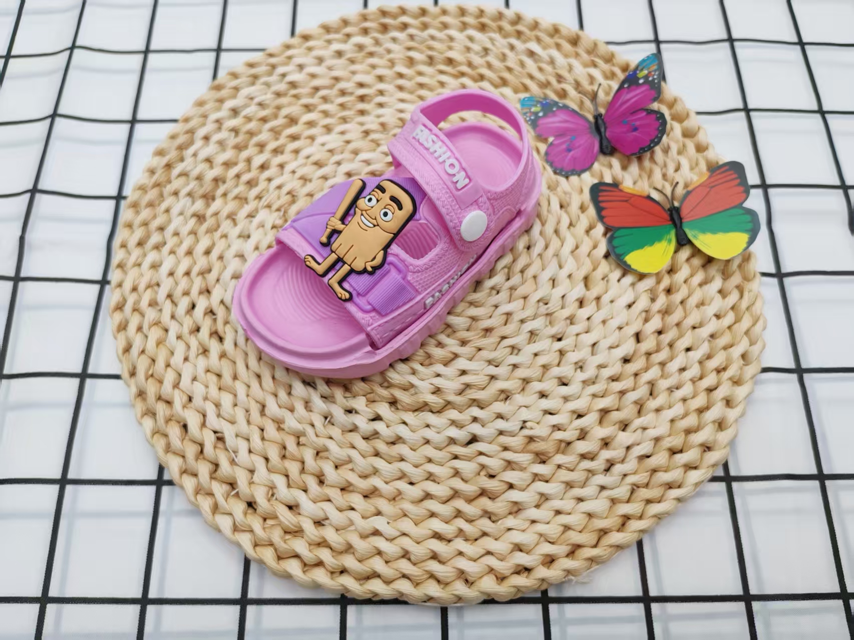 Cute cartoon outerwear sandals for children and babies in 2025 details Picture