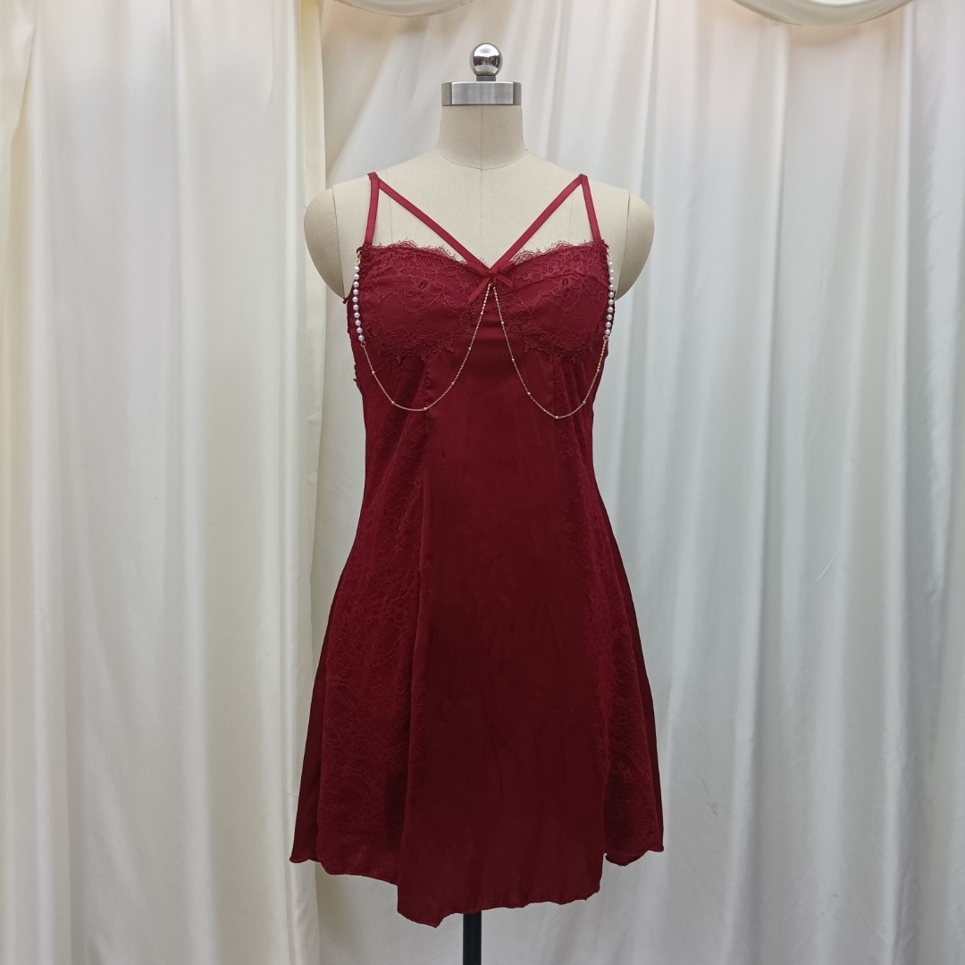 New sexy pajamas for women, spring and summer lace ice silk thin nightdress, high-end chain new summer halter nightdress Item Picture