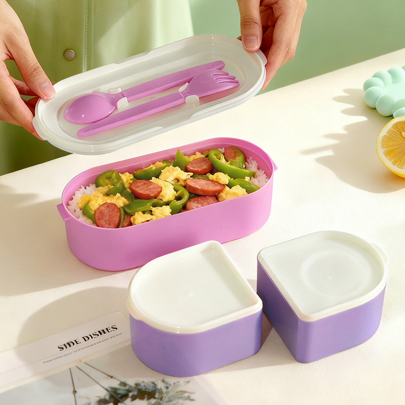 H226-615 Student compartment-specific fat-reducing portable plastic lunch box, large-capacity portable tableware with dipping sauce box, lunch box Application Scenario