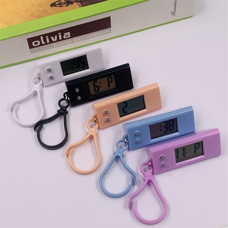 新款三角迷你小时钟简约儿童考试学习数字电子表便携背包挂件详情6