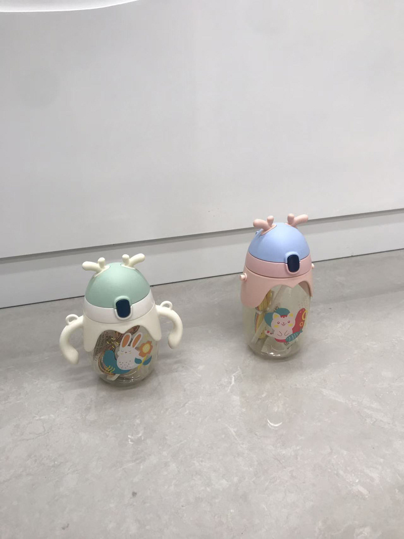 萌趣鹿角儿童吸管杯 带手柄防漏学饮杯 宝宝卡通喝水杯详情5
