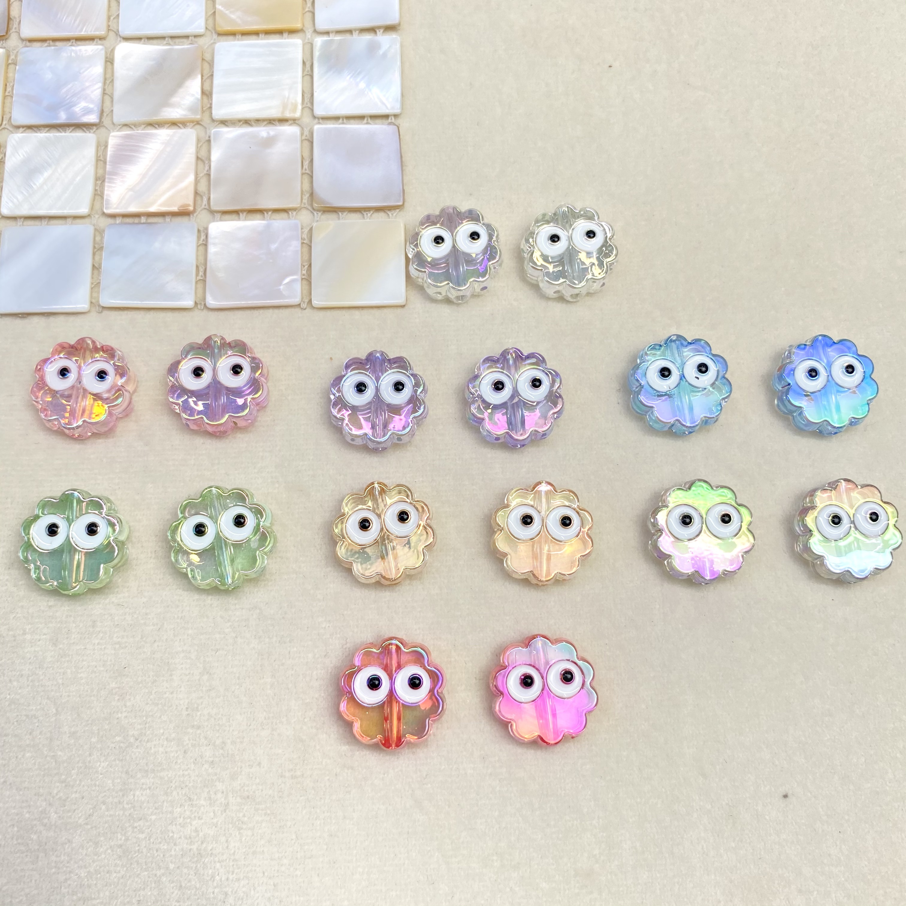 diy acrylic transparent oil-dropping coal balls/mobile phone chains, keychains, bags, pendants, accessories, materials, loose beads Application Scenario