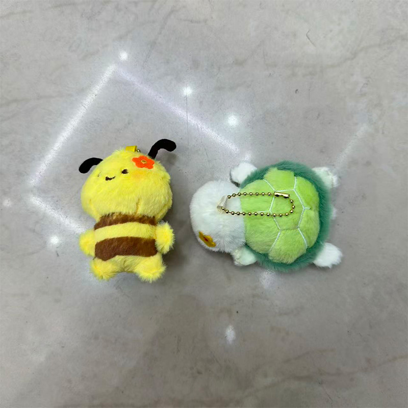 Magnet turtle, little bee mascot, animal plush toy, souvenir doll, cartoon peripheral pendant, plush doll pendant, keychain, cloth doll pendant, cute decoration gift, claw machine factory direct sales details Picture