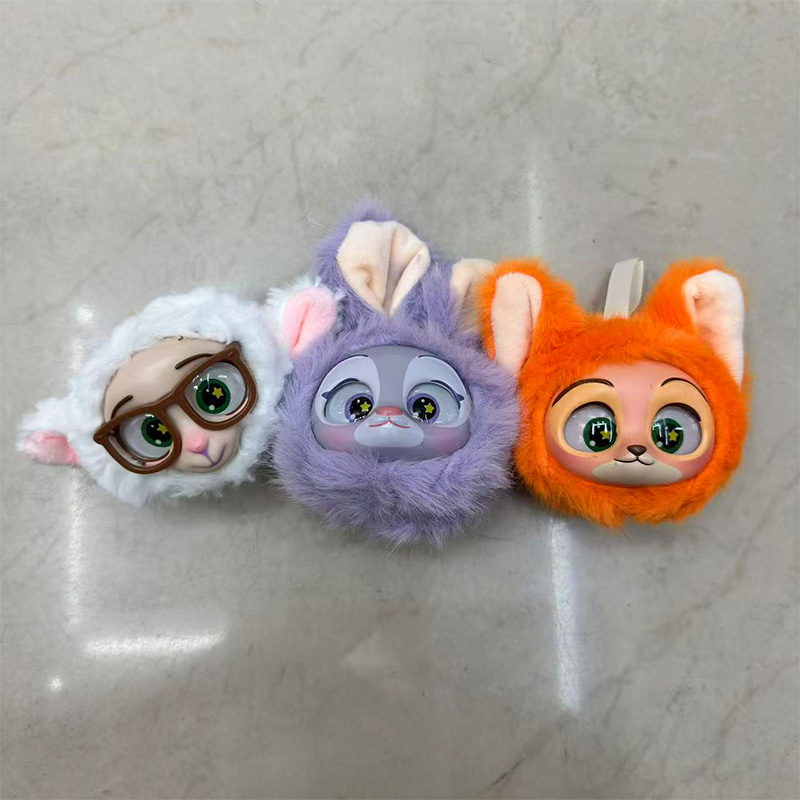 Rubber fox head, Zootopia mascot, animal plush toys, souvenirs, dolls, cartoon accessories, pendants, plush figurines, keychains, cloth dolls, cute decorations, gifts, claw machine factory direct sales details Picture