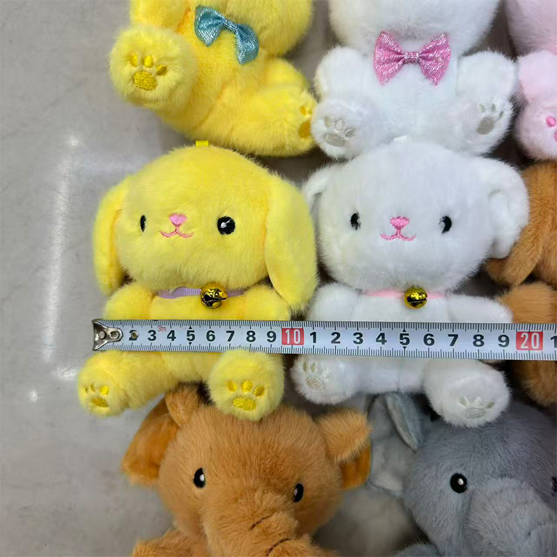 Juguete de peluche lindo conejo oso perro mascota juguete de peluche animal muñeca de recuerdo colgante de perimetro de dibujos animados colgante de peluche llavero muppet colgante adorable decoración clip de regalo máquina de muñeca fábrica venta directa Application Scenario