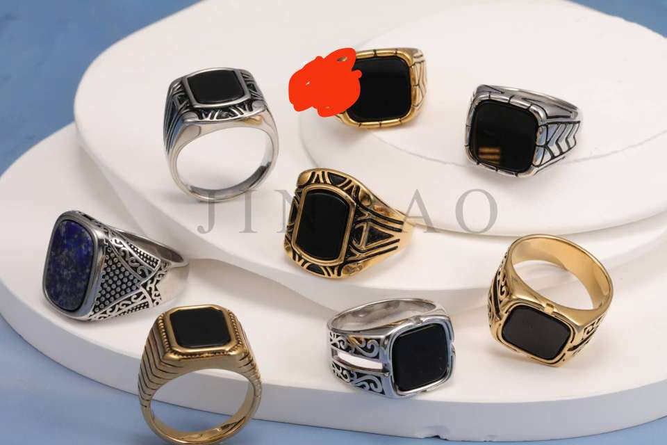 不锈钢316材质电镀真空镀不易掉色工艺铸造上面带石头款式多多来样定制上面的有现货定制45天左右欢迎前来选购各种手链手镯项产品图