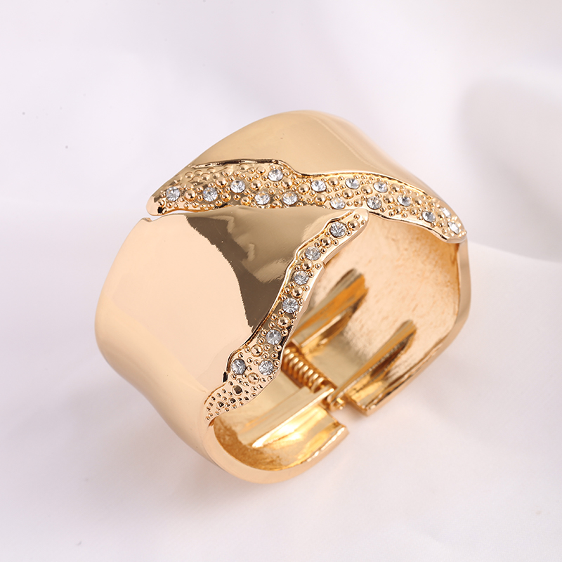 跨境专供简约时尚镶钻女款手饰潮流百搭精致手镯