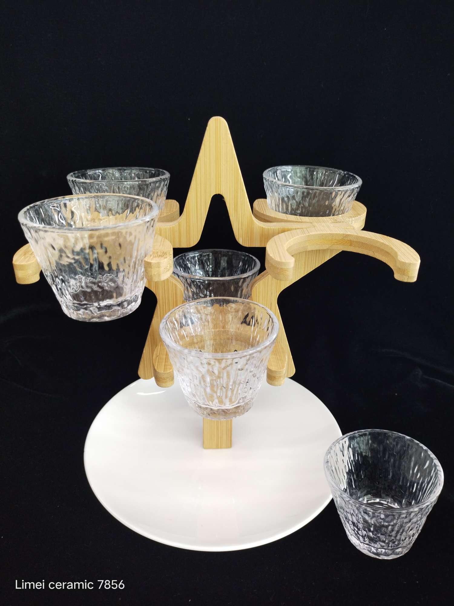 Bamboo tray ceramic plate with six-glass ceramic firing color moonlight cup, daily-use decorative item moon and star hollowed-out hammer-patterned smooth glass red tea cup, high-temperature resistant family dinner home decoration and practical LM12314578 Item Picture