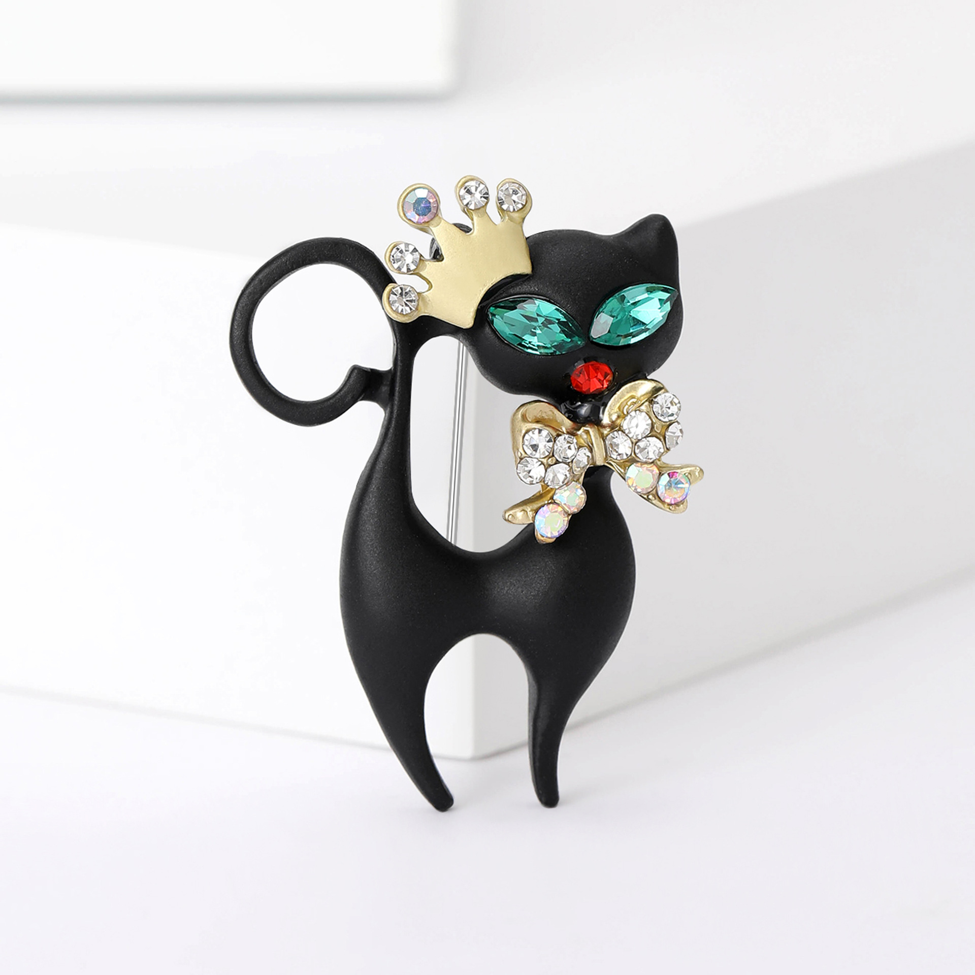 厂家直销珐琅滴油镶钻小黑猫创意设计胸针胸花 女士服装配饰 现货