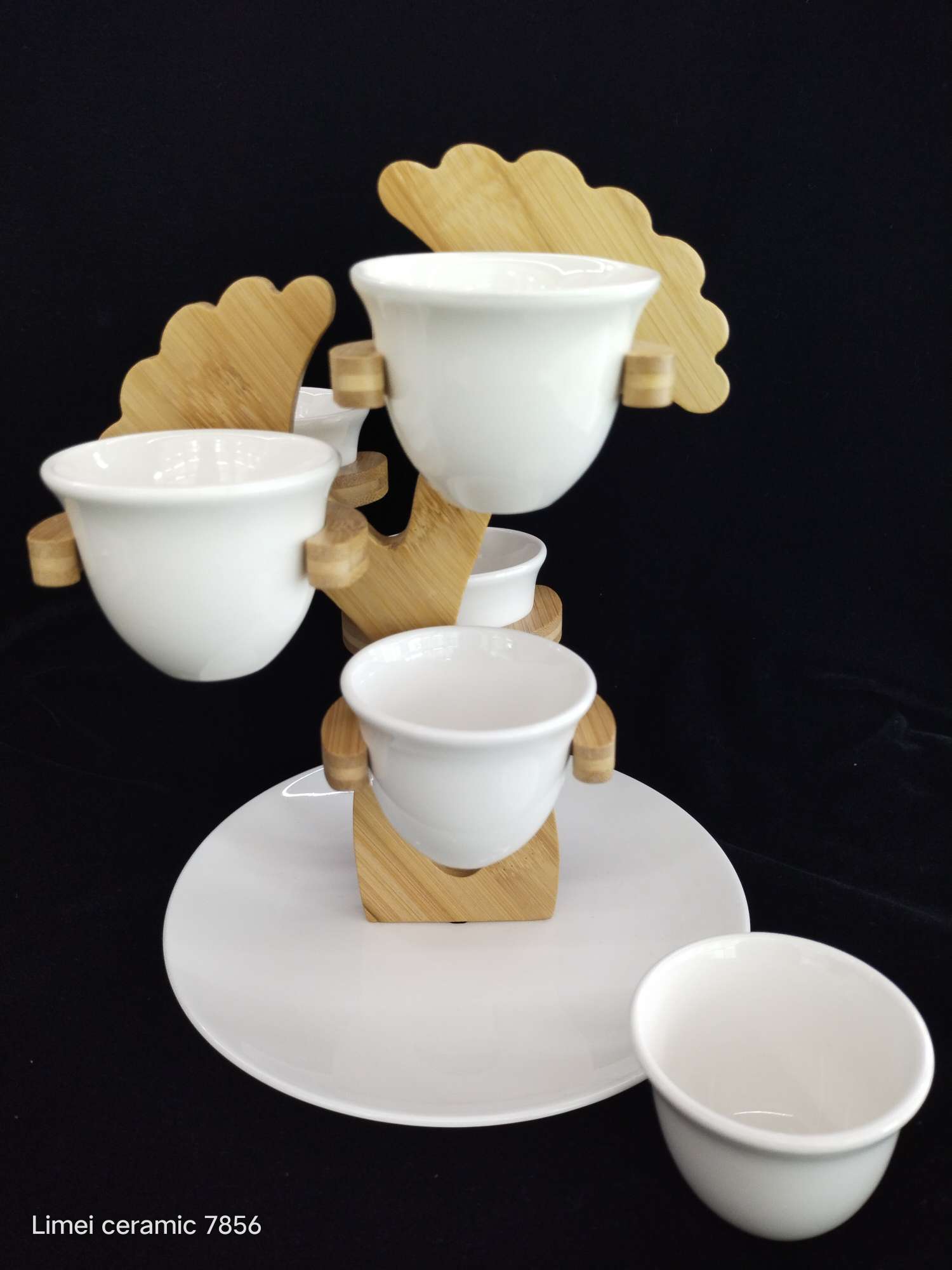 Bamboo tray ceramic plate with six-glass ceramic firing color moonlight cup, daily-use decorative item moon and star hollowed-out hammer-patterned smooth glass red tea cup, high-temperature resistant family dinner home decoration and practical LM12314578 details Picture