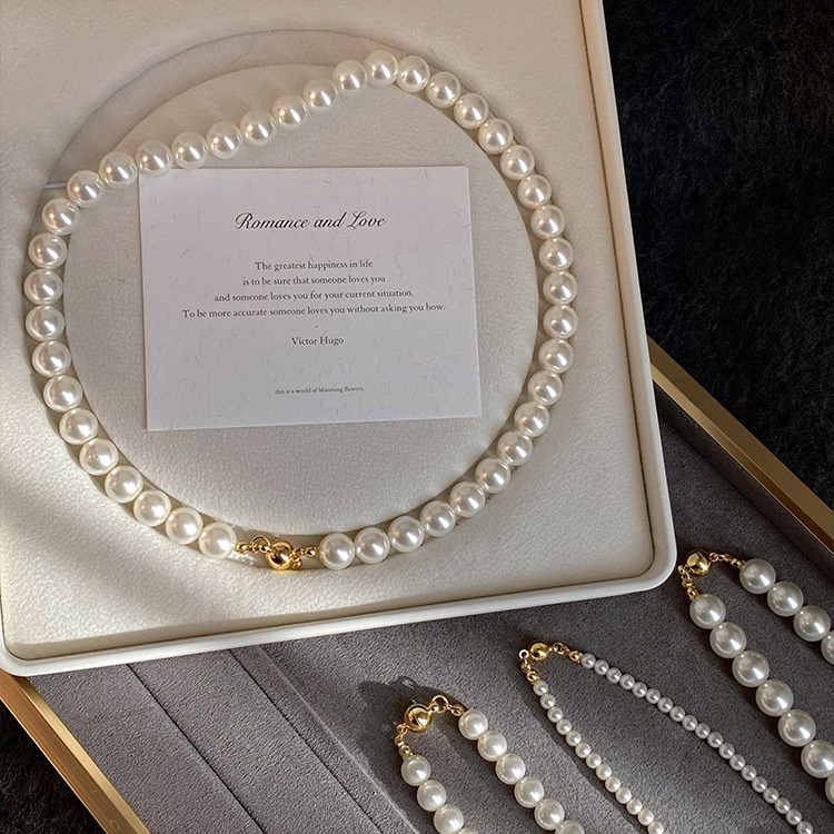 shijiaao white magnetic buckle perfect circle pearl necklace female fashion socialite necklace temperament design high-grade clavicle chain full figure