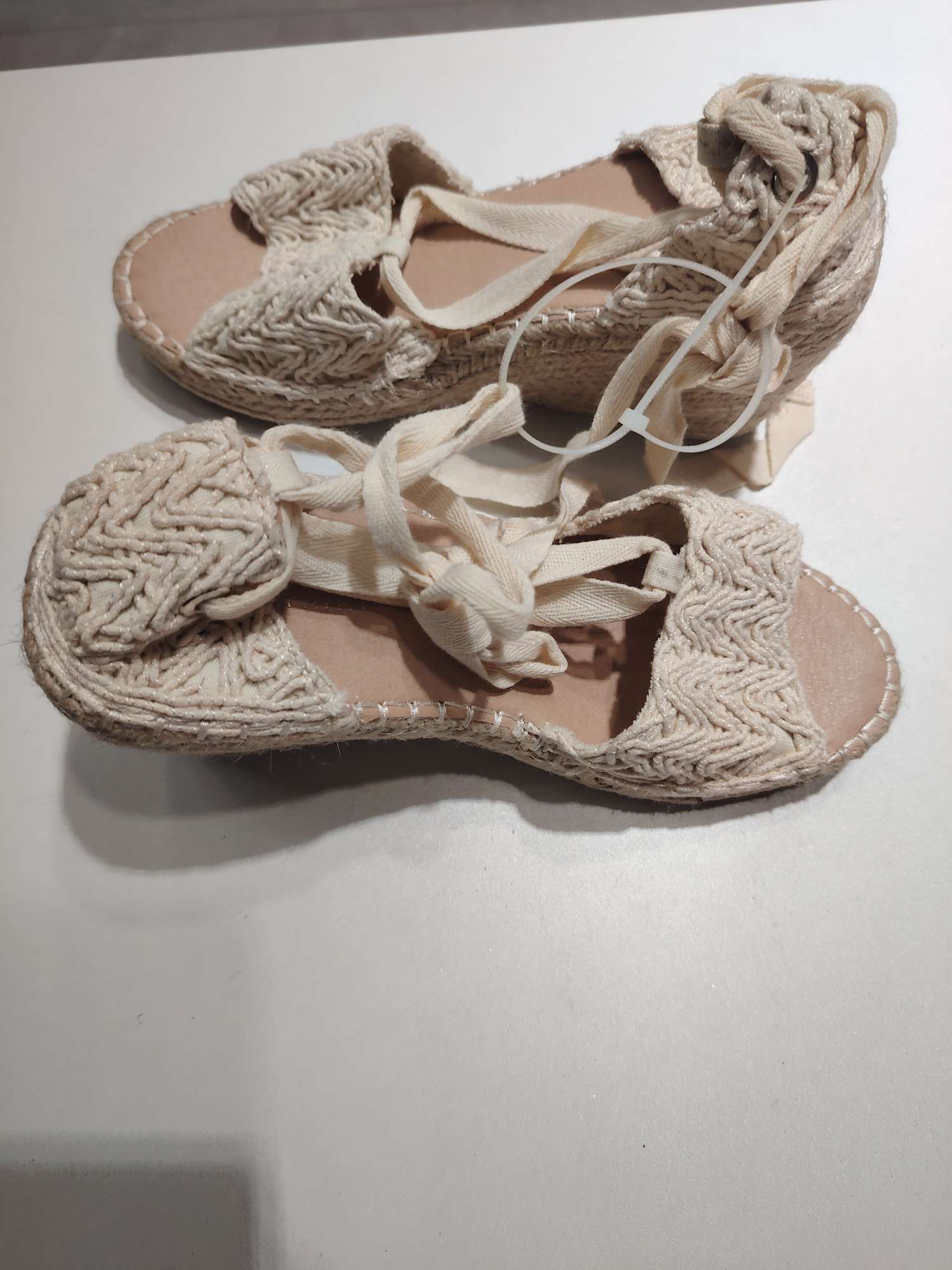 夏季女式凉鞋时尚百搭女士拖鞋休闲舒适潮流鞋子