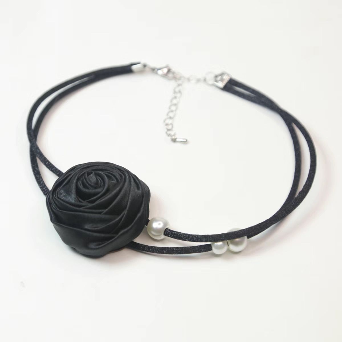 Rose pearl choker black collar collarbone chain, niche high-end necklace and neck strap, small chanel-style necklace accessory for women, rose pearl choker black collar collarbone chain, niche high-end necklace and neck strap, small style
