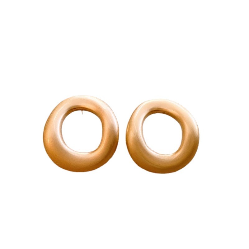 high street fan! european and american personalized cold style simple metal earrings retro high fashion elegant circular earrings Item Picture