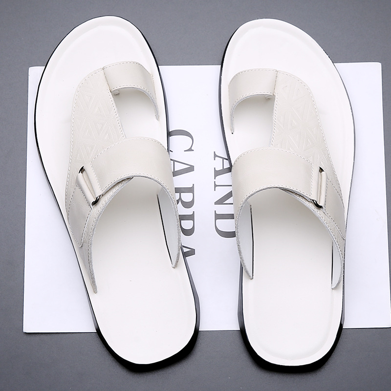 2025 summer new temu men's leather sandals large size fashion all-match simple youth men's beach shoes slippers Application Scenario