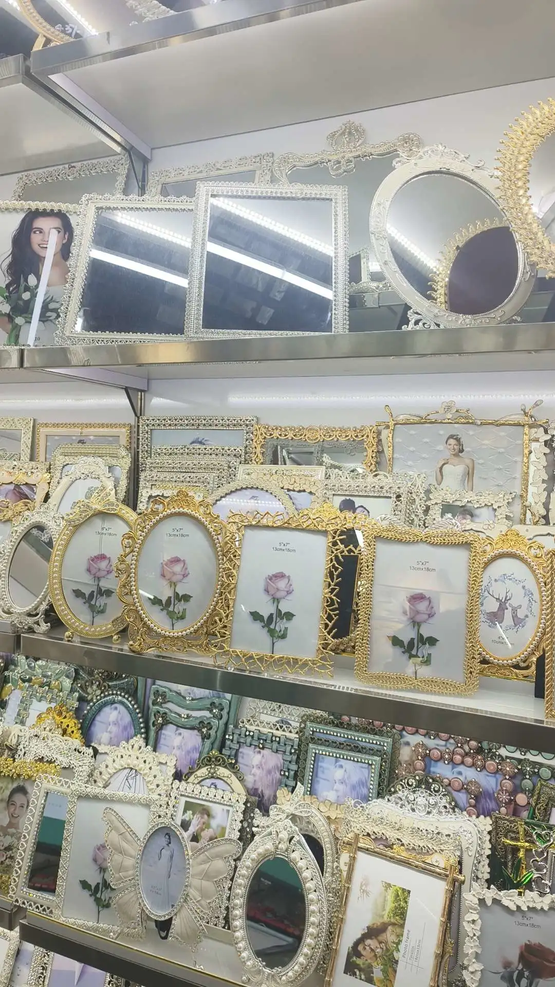 أُطر الصور المصنوعة من المعدن واللدائن المصنوعة من المصنوعات الإبداعية detail image 7