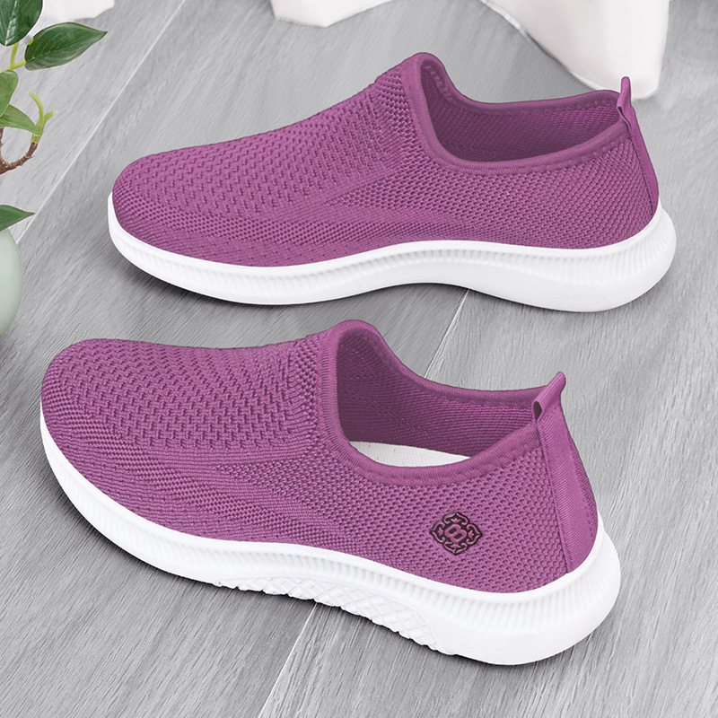 2024 spring and autumn non-slip shoes for the old grandma slip-on old middle-aged and elderly mom shoes soft bottom beijing cloth shoes women's new details Picture