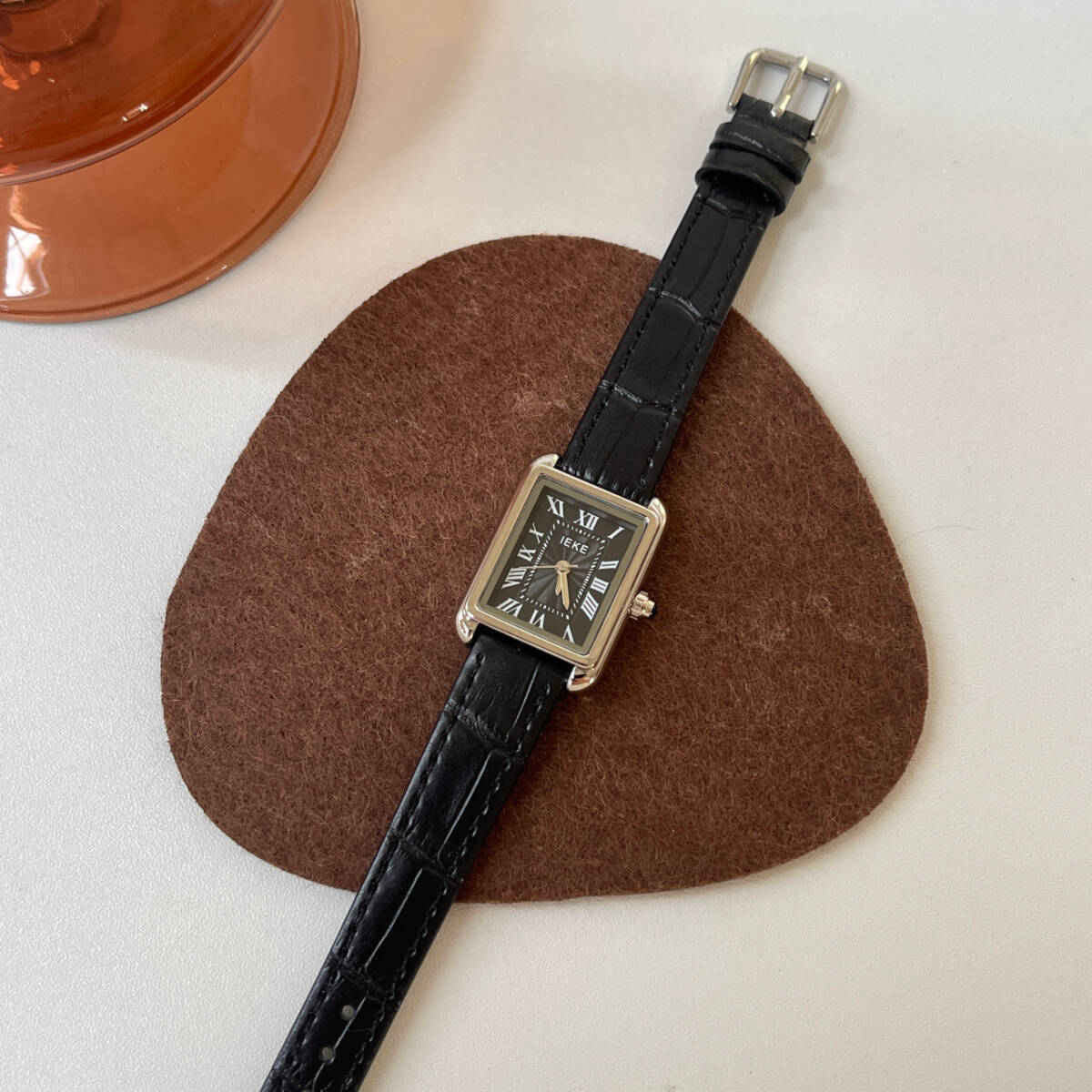 ieke french minority nordic roman square dial compact belt watch women's simple and light luxury casual white Application Scenario
