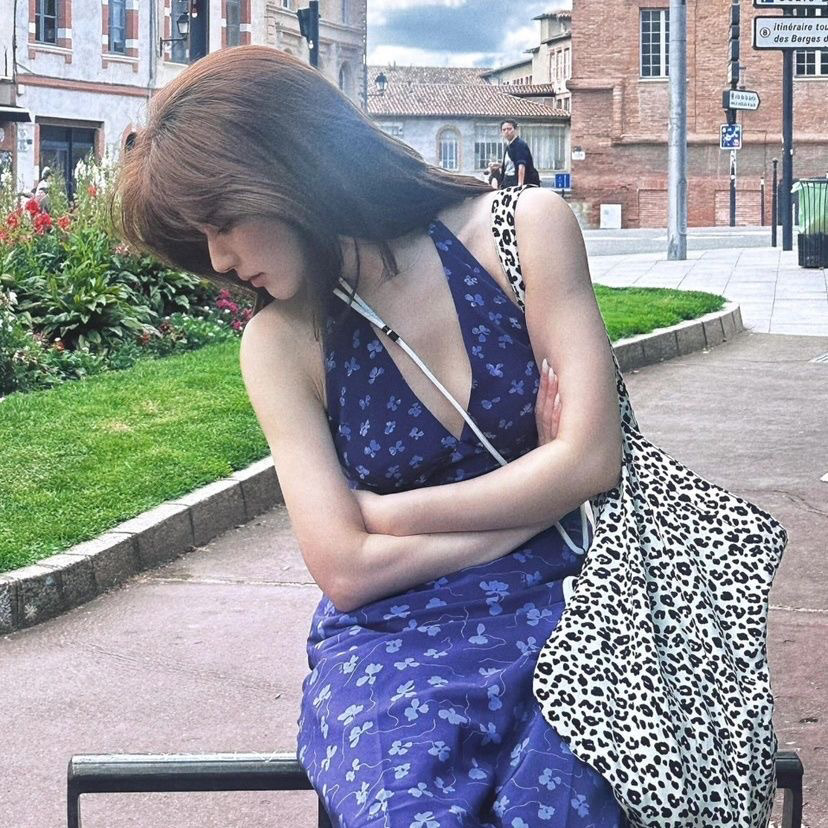 korean ins same leopard print canvas bag celebrity same corduroy printed large capacity shoulder bag crossbody bag Item Picture