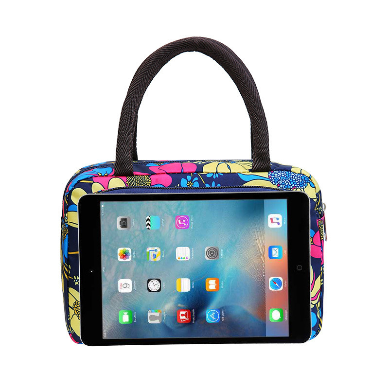 wholesale 2022 new handbag women's bag large capacity oxford cloth casual mom bag change and mobile phone bag stall bag Application Scenario