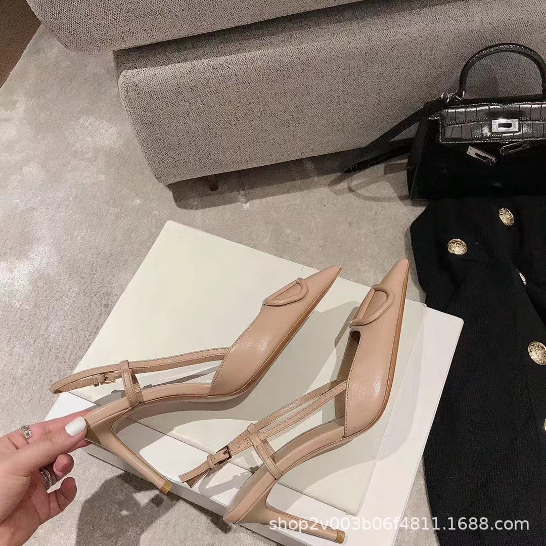 v buckle high heel shoes for women foreign trade shoes 2025 new metal buckle pointed toe pumps patent leather closed toe back empty stiletto sandals details Picture