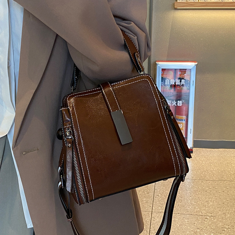 genuine leather retro bucket bag new trendy women's bags high sense fashion commuter handbag leather one-shoulder crossbody bag full figure