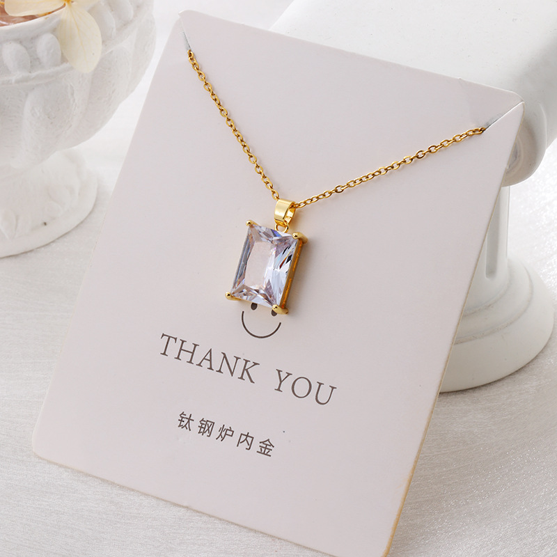 all-match light luxury titanium steel necklace for women special-interest design non-fading pendant high-grade new wear simple clavicle chain Application Scenario
