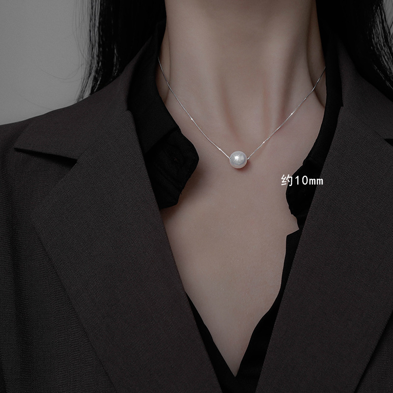 women's pearl necklace niche design light luxury cold style necklace high sense simple and fresh clavicle chain pendant full figure