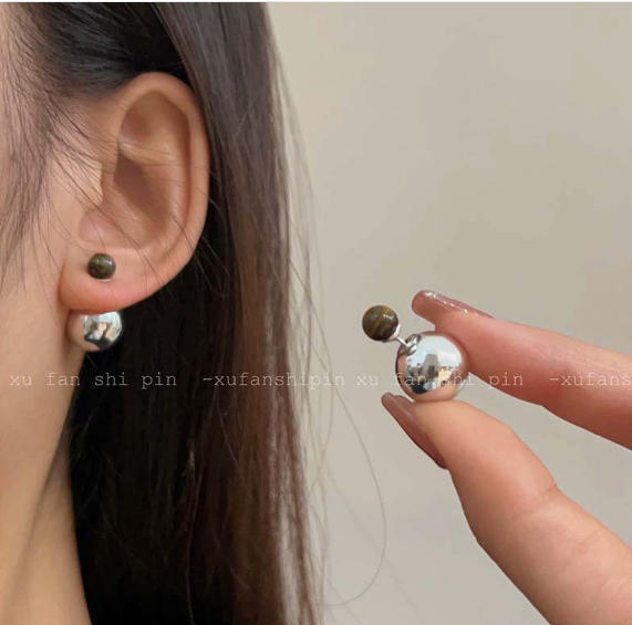 autumn winter retro maillard coffee color metal geometry ear studs niche elegant light luxury high sense personality wild earrings Specification drawing