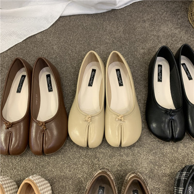 gommino women's shoes 2025 new summer split toe tabi shoes toe lazy horseshoe flat pumps autumn shoes undefined