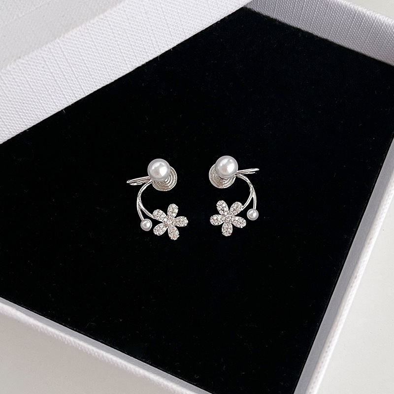 sterling silver needle pearl flower earrings women's niche unique light luxury high-grade earrings mosquito coil ear clip earrings Application Scenario