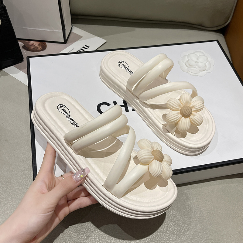 wholesale new flower sandals women's platform non-slip new summer fairy style outing dual-purpose slippers roman leisure Item Picture