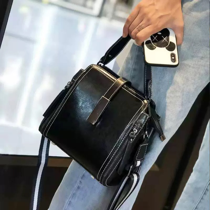 genuine leather retro bucket bag new trendy women's bags high sense fashion commuter handbag leather one-shoulder crossbody bag Application Scenario