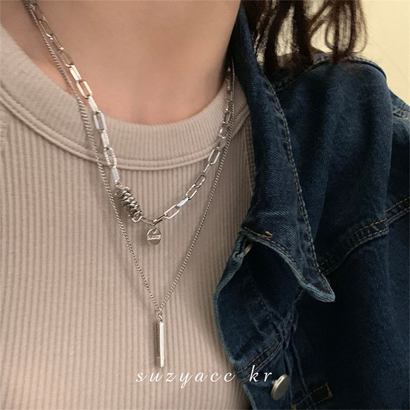 niche design twin double-layer pendant necklace 2023 new women's personalized hip hop sweater chain sweater chain fashion details Picture