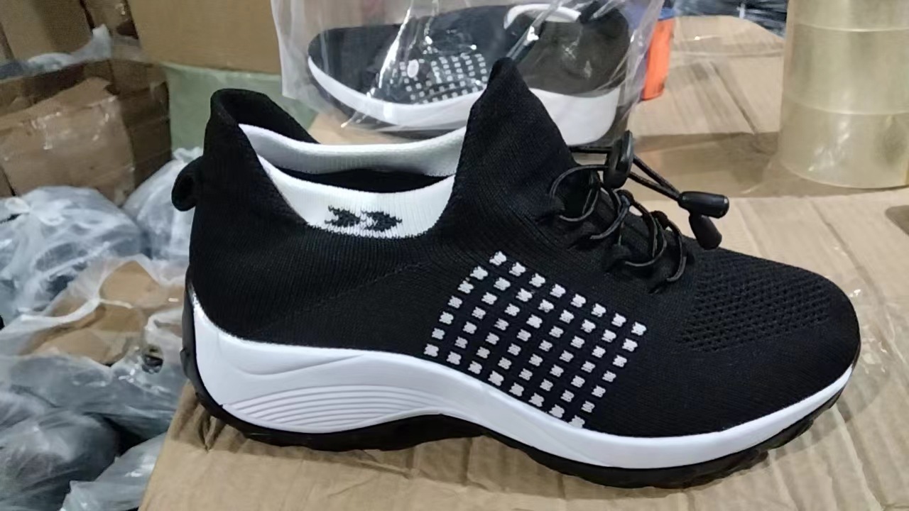spring new cross-border plus size sneakers sock shoes mom shoes flying woven breathable mesh women's shoes platform shake shoes undefined