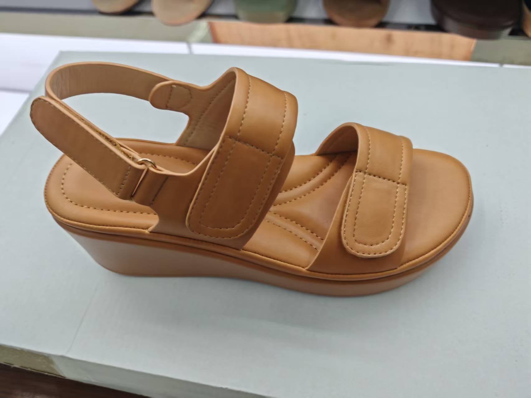 04外贸女式凉鞋带高更凉鞋批发