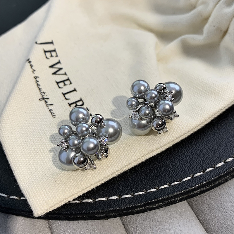 real gold electroplated niche high-grade fireworks large and small pearls stud earrings women's exquisite 5a grade zircon earrings earrings wholesale details Picture