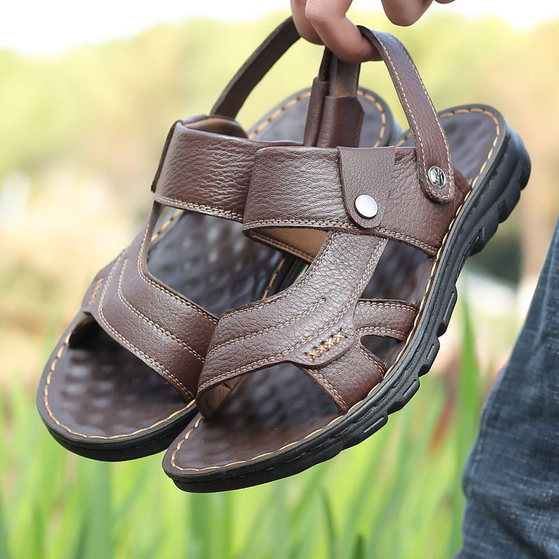 2025 summer new men's sandals men's cowhide beach shoes casual men's shoes thick-soled soft leather slippers online sandals details Picture